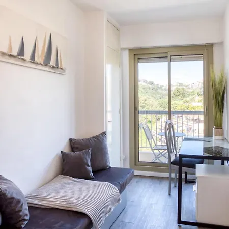 Apartamento Nacre Furnished Flat *